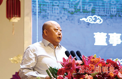 <p>2022年1月12日下午，河北鑫達(dá)集團(tuán)2021年工作總結(jié)表彰暨2022年工作部署大會在王府大廈順利召開。大會全面總結(jié)了2021年度生產(chǎn)經(jīng)營和建設(shè)發(fā)展成績，提出2022年繼續(xù)深入做好做實(shí)&ldquo;八個(gè)必須堅(jiān)持&rdquo;工作及&ldquo;11145&rdquo;重點(diǎn)工作的具體要求，為全年生產(chǎn)經(jīng)營目標(biāo)全面達(dá)成奠定堅(jiān)實(shí)基礎(chǔ)！</p>
<p>1月，確定2022年為產(chǎn)業(yè)升級年，并將&ldquo;產(chǎn)業(yè)融合 精益智能 提質(zhì)增效 品牌強(qiáng)企&rdquo;定為主題詞。號召干部職工向任務(wù)宣戰(zhàn)，向目標(biāo)進(jìn)軍，抖擻精神再出發(fā)，篤行不怠向未來！</p>
<p>3月，吉林鑫達(dá)鋼鐵有限公司通過紅十字會，向吉林省遼源市、東豐縣捐款1000萬元；向遼寧省清原滿族自治縣草市鎮(zhèn)人民政府捐款30萬元，支持疫情防控工作。</p>
<p>4月，河北鑫達(dá)集團(tuán)董事會向遷安市衛(wèi)生健康局捐款1000萬元用于采購疫情防控的醫(yī)用耗材、防護(hù)用品以及支援抗擊疫情一線的醫(yī)護(hù)人員。</p>
<p>7月，吉林鑫達(dá)鋼鐵有限公司獲批成為&ldquo;國家AAA級旅游景區(qū)&rdquo;，填補(bǔ)了吉林省&ldquo;AAA級&rdquo;工業(yè)旅游的空白。</p>
<p>12月，河北省生態(tài)環(huán)境廳調(diào)整河北鑫達(dá)鋼鐵集團(tuán)有限公司為環(huán)保績效A級企業(yè)。</p>