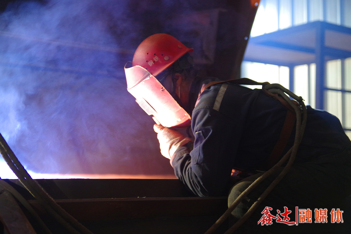 掛帥賽馬丨月創(chuàng)效85.62萬元！河北榮信鋼鐵煉鐵廠高爐綜合返礦率創(chuàng)新低！